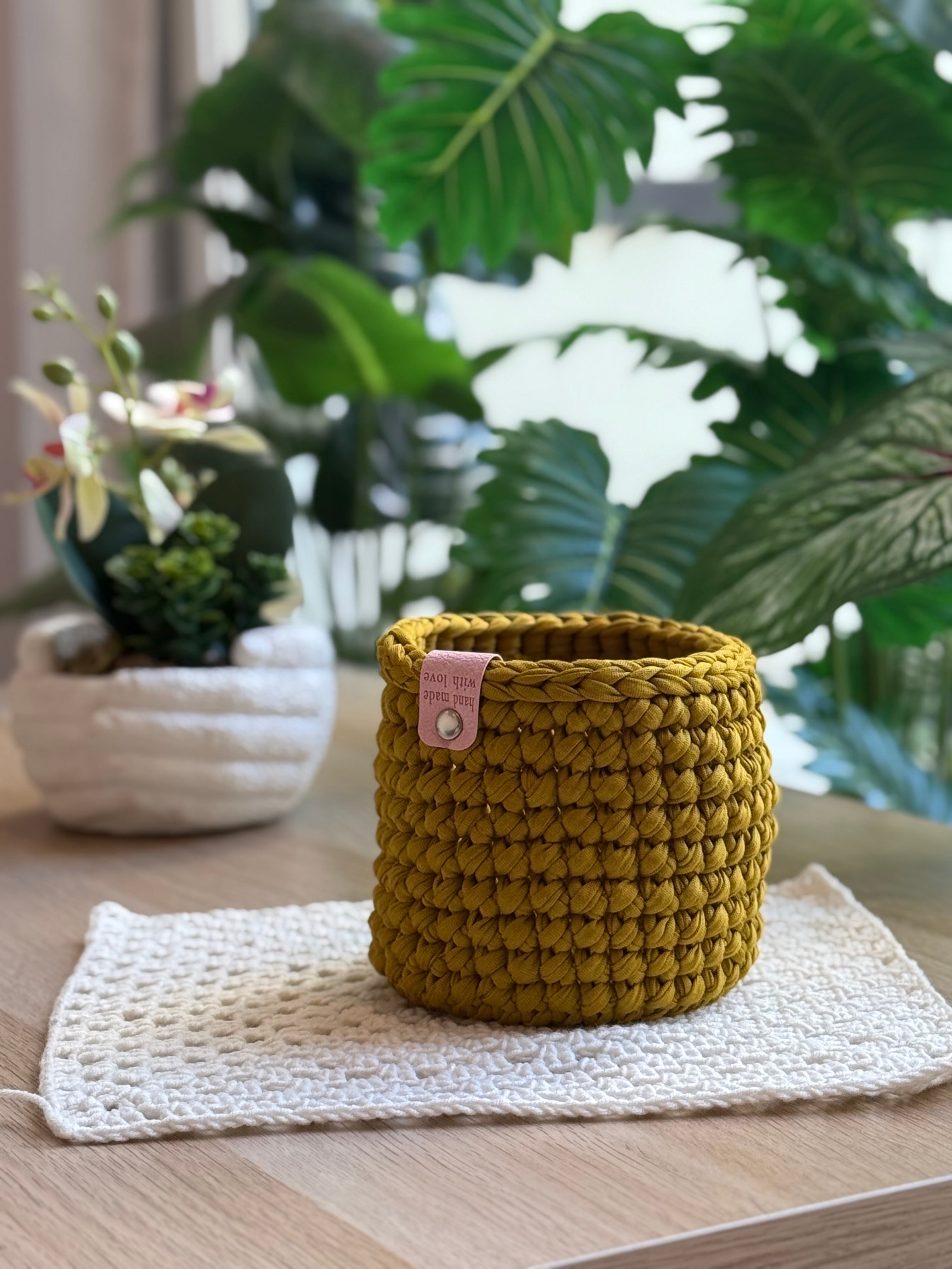 Olive Knot Trinket Basket